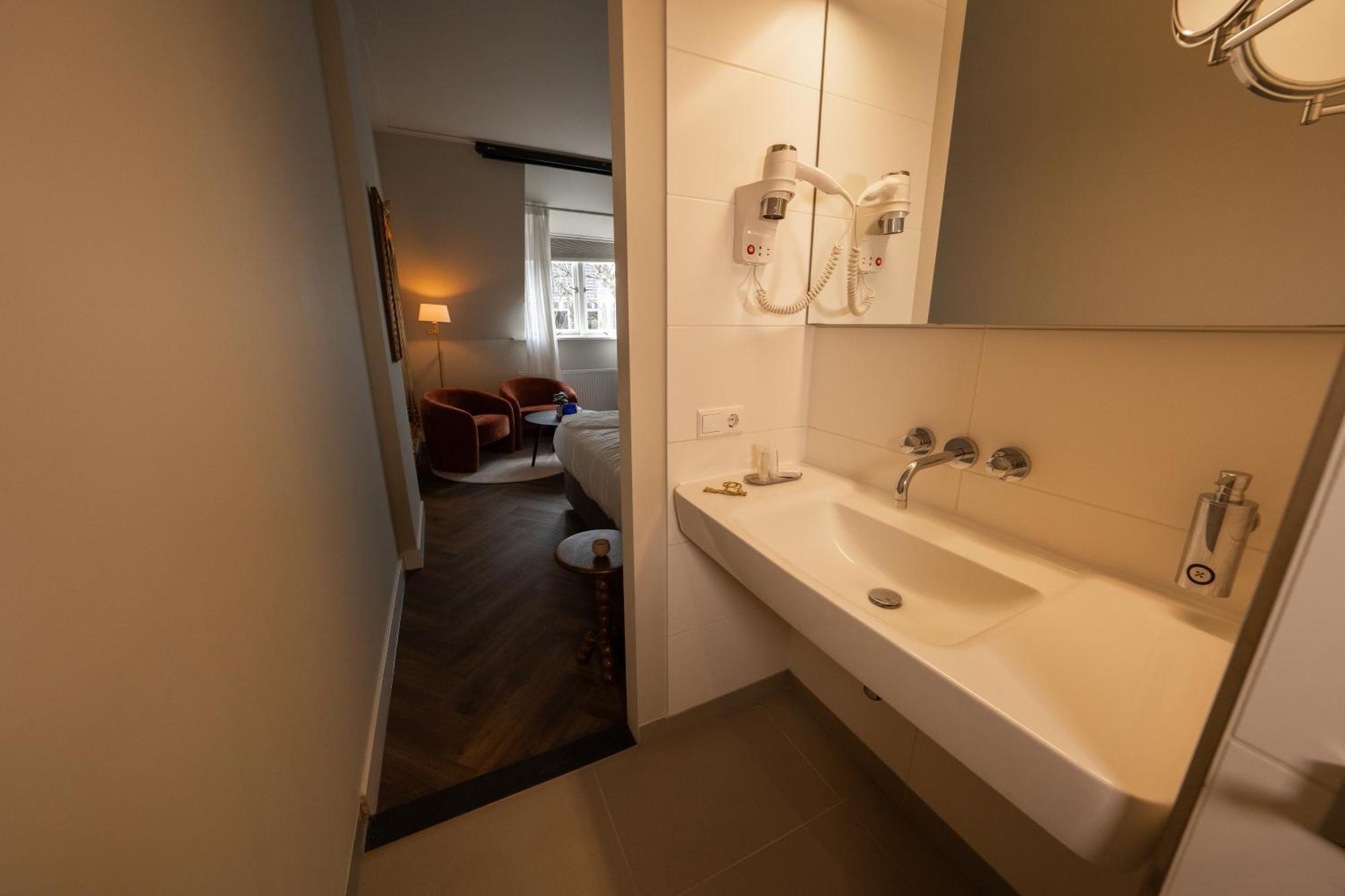 Boutique Hotel By Atelier Неймеген Номер фото