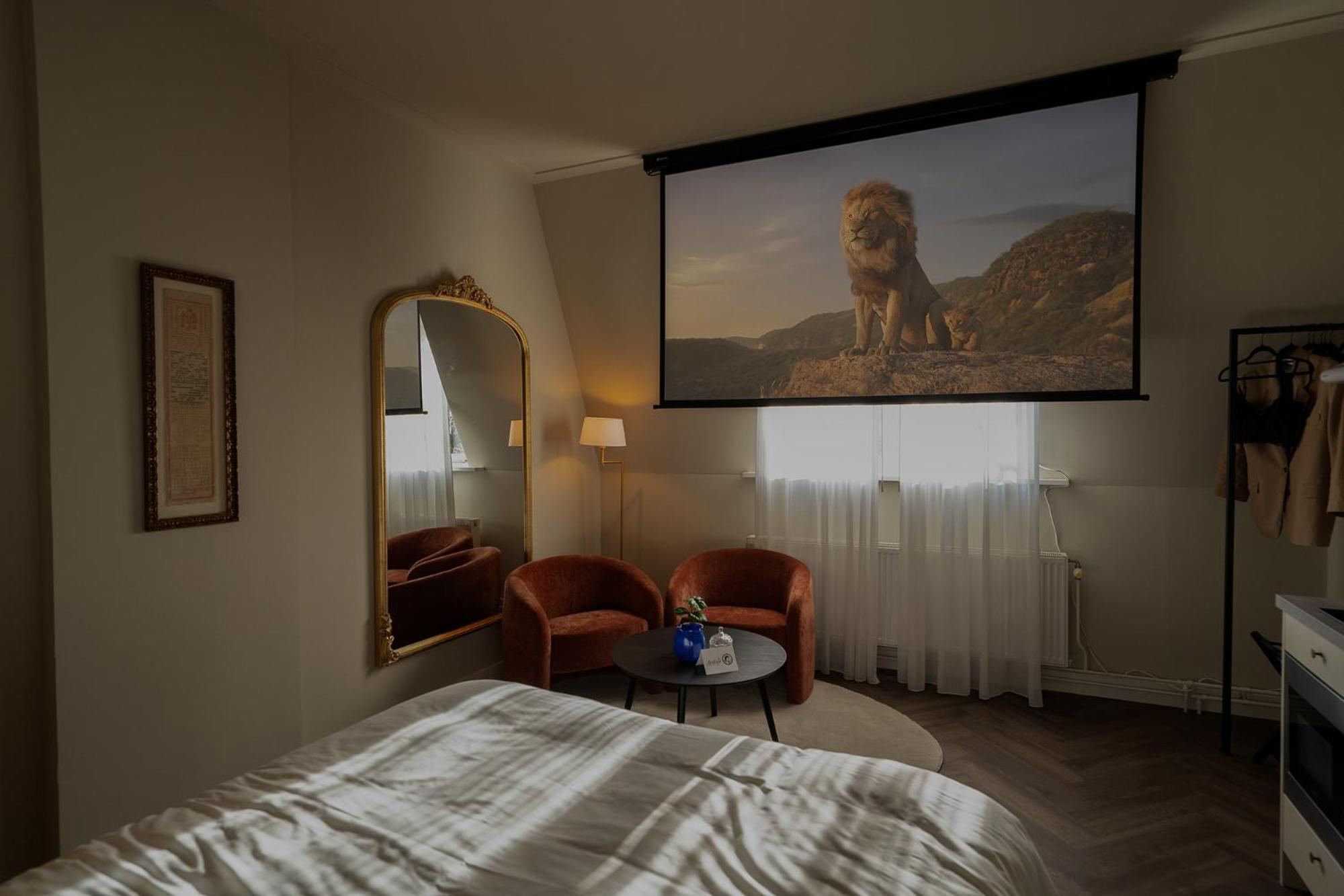 Boutique Hotel By Atelier Неймеген Экстерьер фото