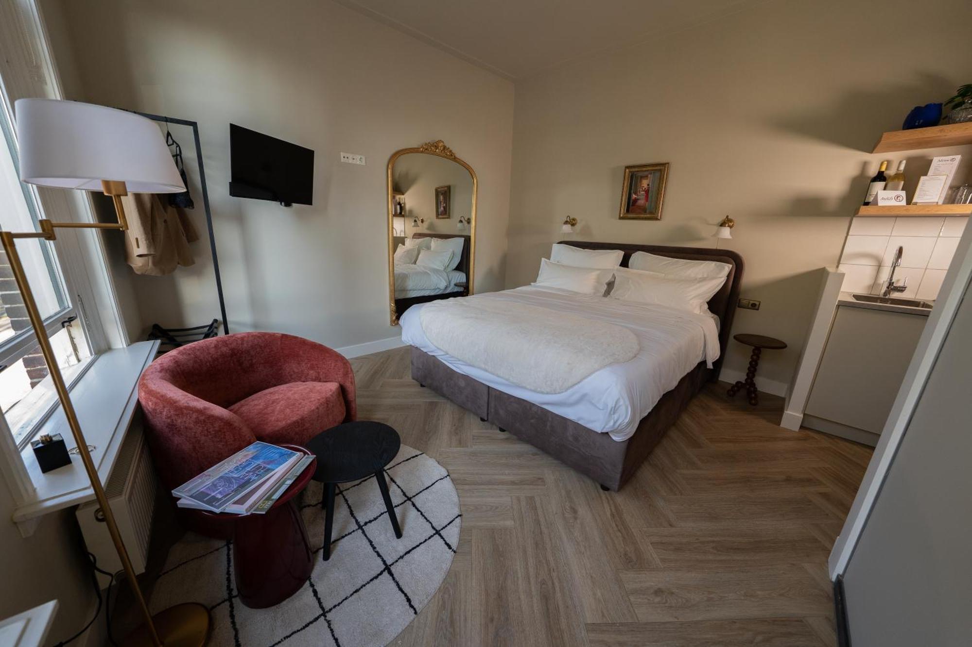 Boutique Hotel By Atelier Неймеген Номер фото